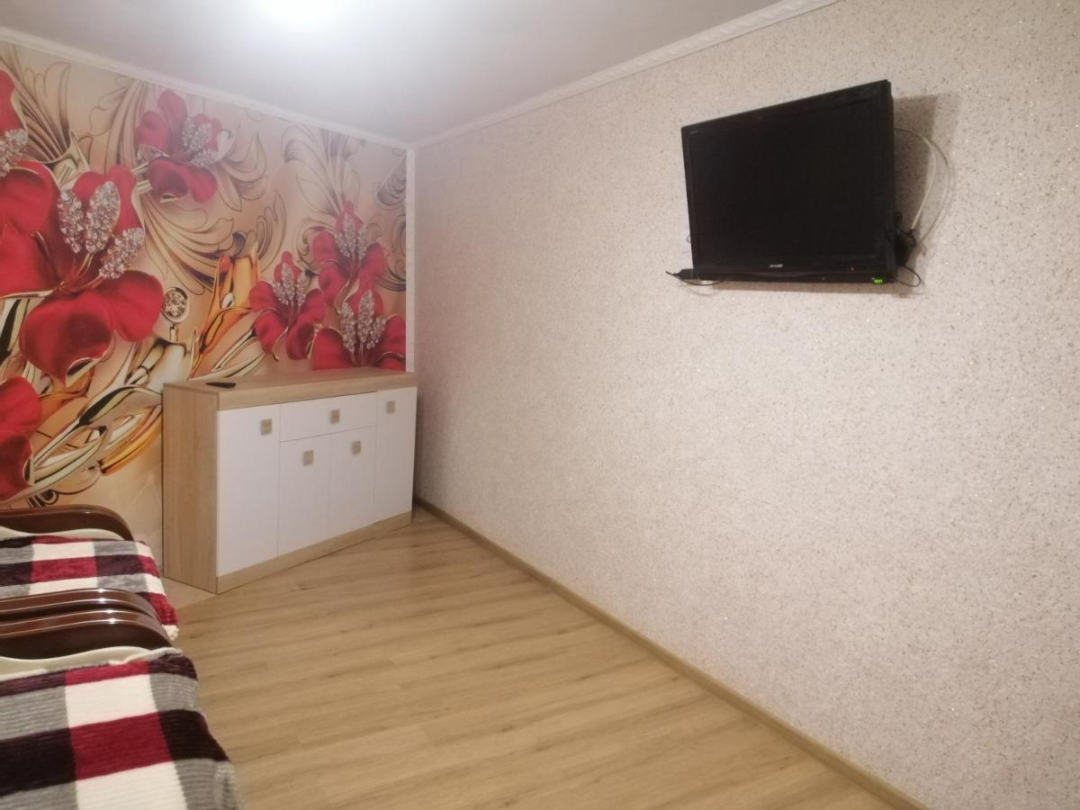Вілла Гостинний двір у Ангеліни Татарів Екстер'єр фото