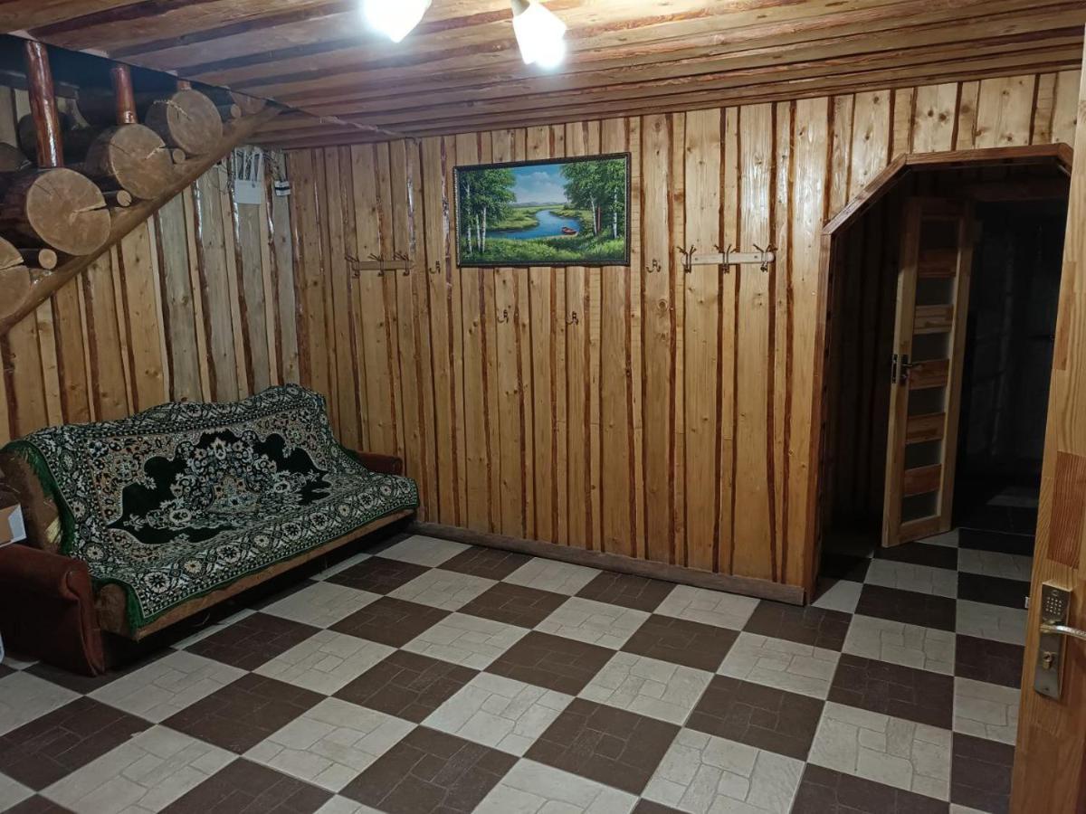 Вілла Гостинний двір у Ангеліни Татарів Екстер'єр фото
