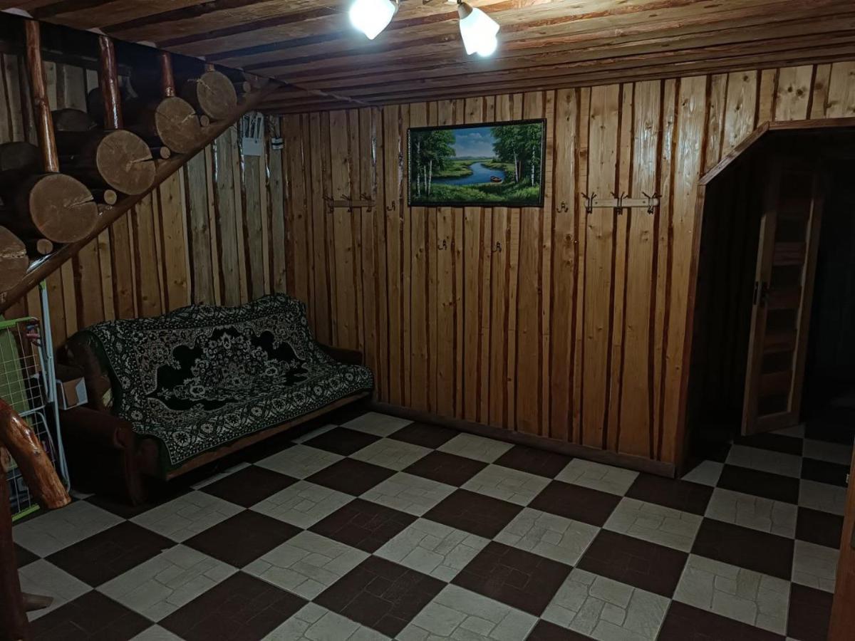 Вілла Гостинний двір у Ангеліни Татарів Екстер'єр фото